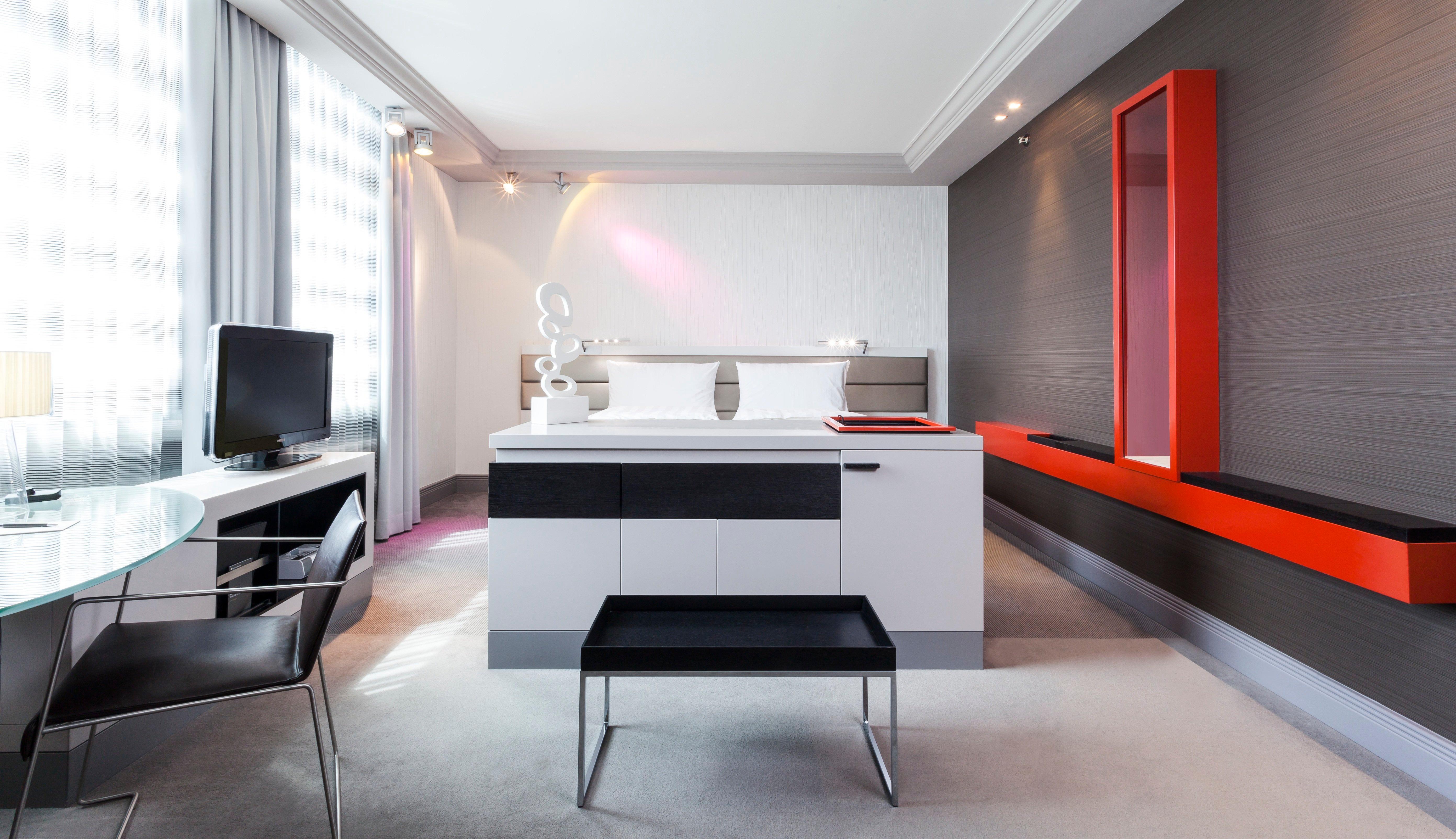 Intercontinental By Ihg Hotel
